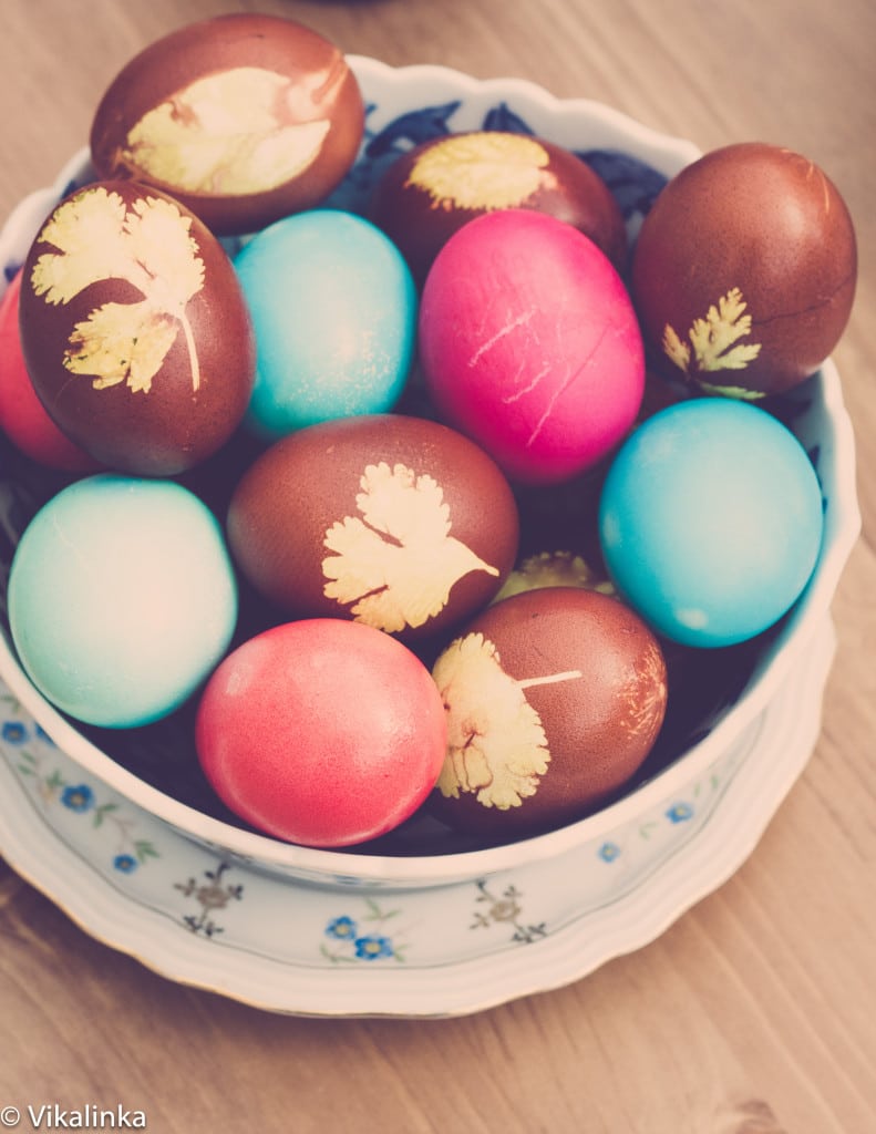 DIY Easter Eggs colouring