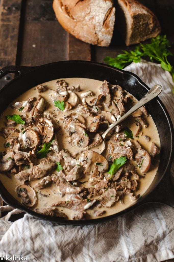 Best Beef Stroganoff (VIDEO) - Vikalinka