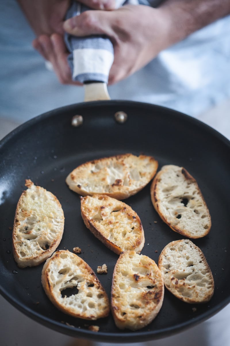 Frying pan with bread slices