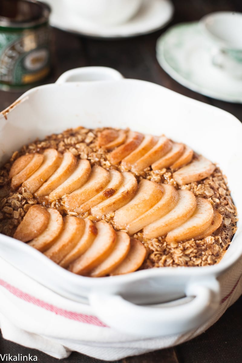 Baked Oatmeal with Pears