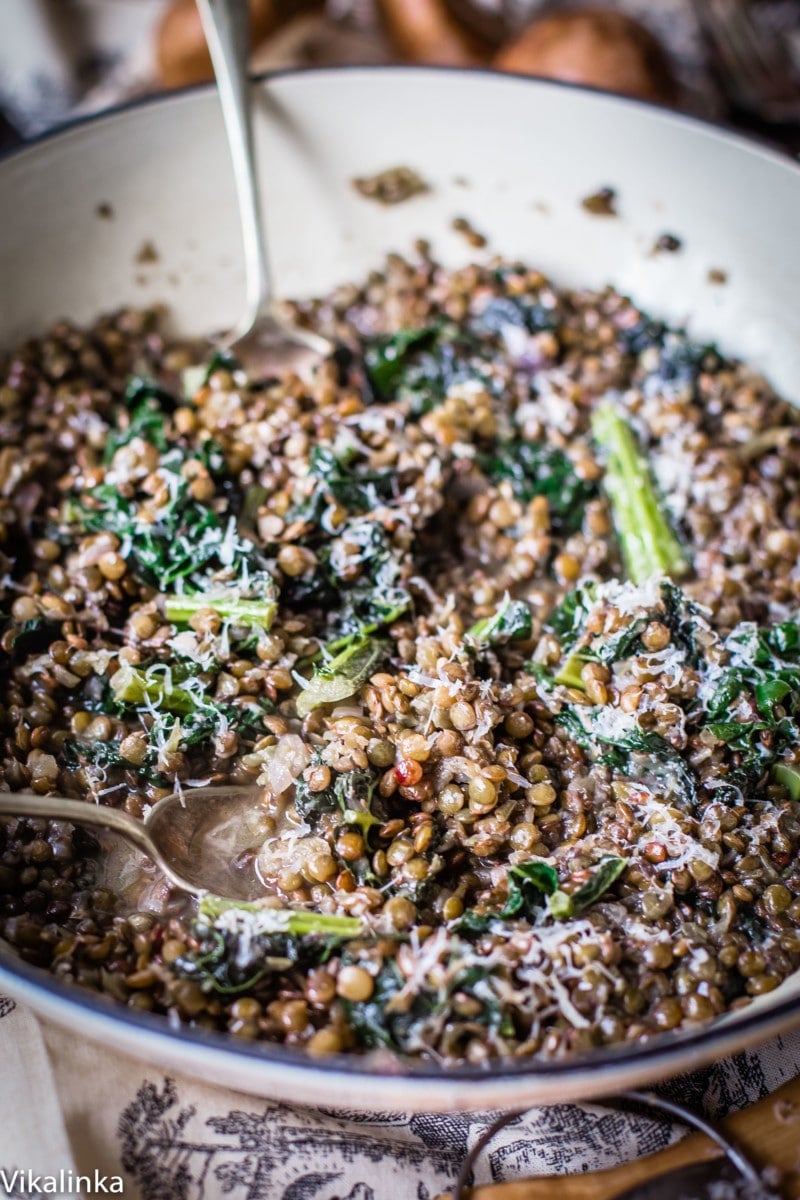 Creamy lentils with kale flavoured with mushroom and truffle sauce. So delicious you won't believe how healthy it is! 