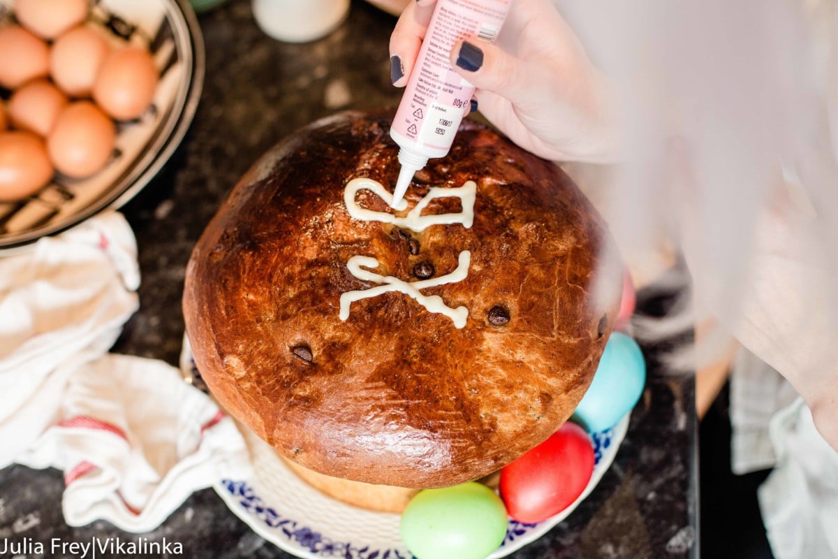 Russian Easter Bread Kulich