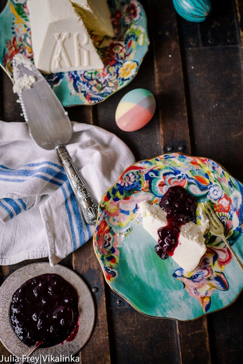 Sweet and creamy vanilla cheese pudding traditionally eaten during Russian Orthodox Easter.