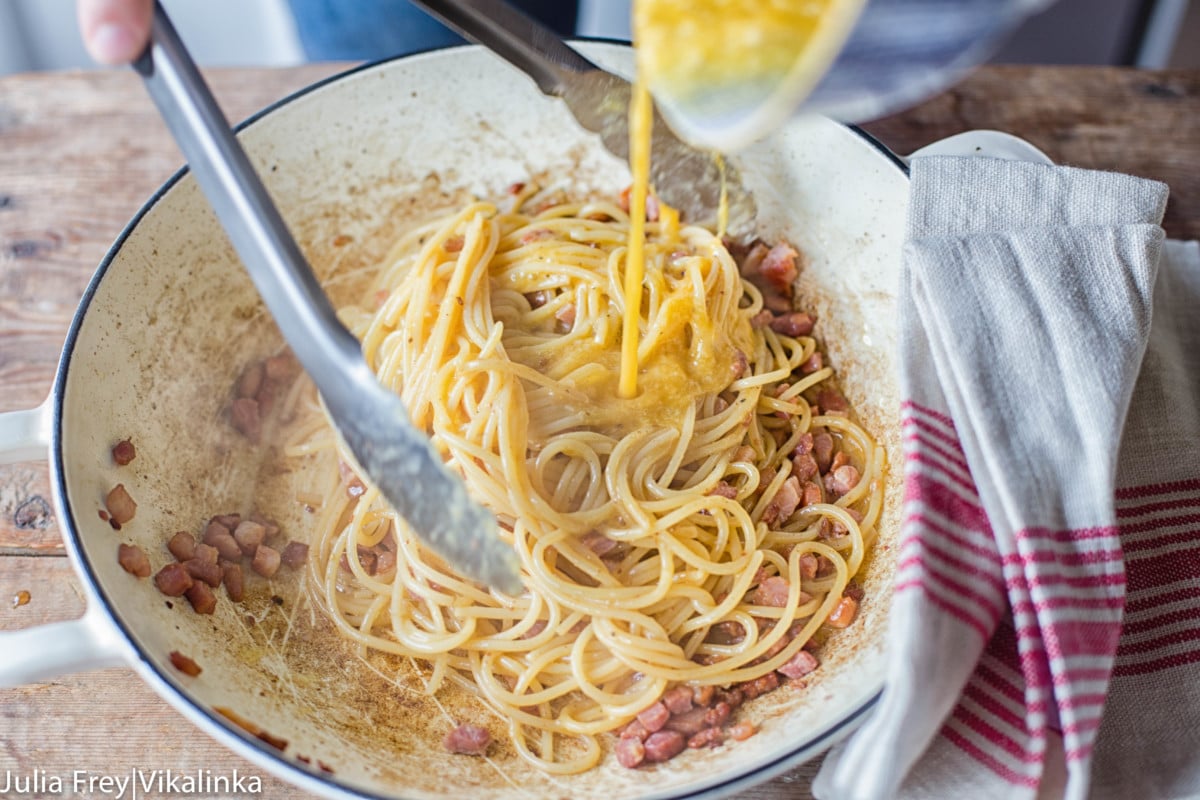 A picture guide to how to make a perfectly creamy Pancetta and Cheese Carbonara every time!