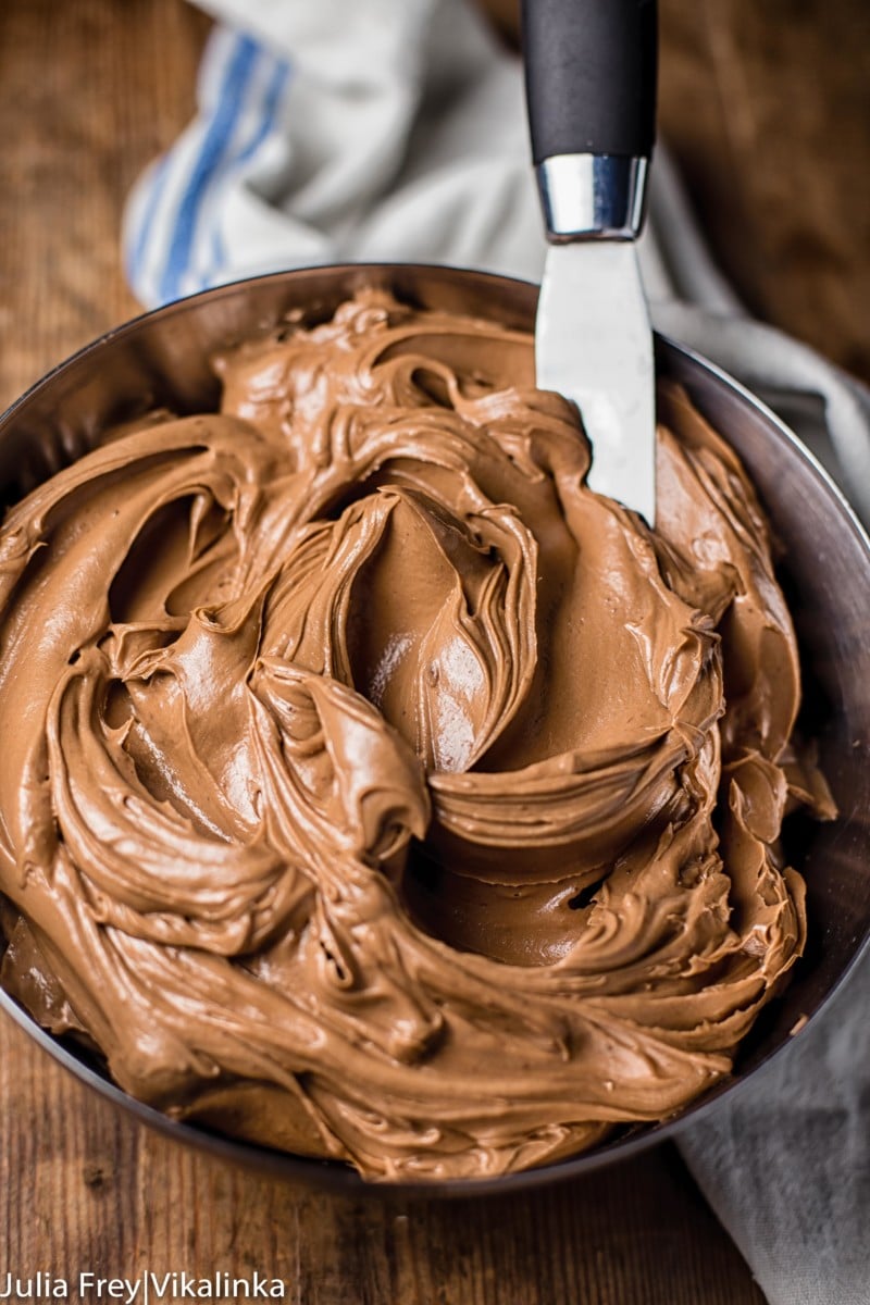 process shot of malted chocolate cake