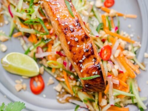 Salmon Burgers with Spicy Carrot Cucumber Slaw - Vikalinka