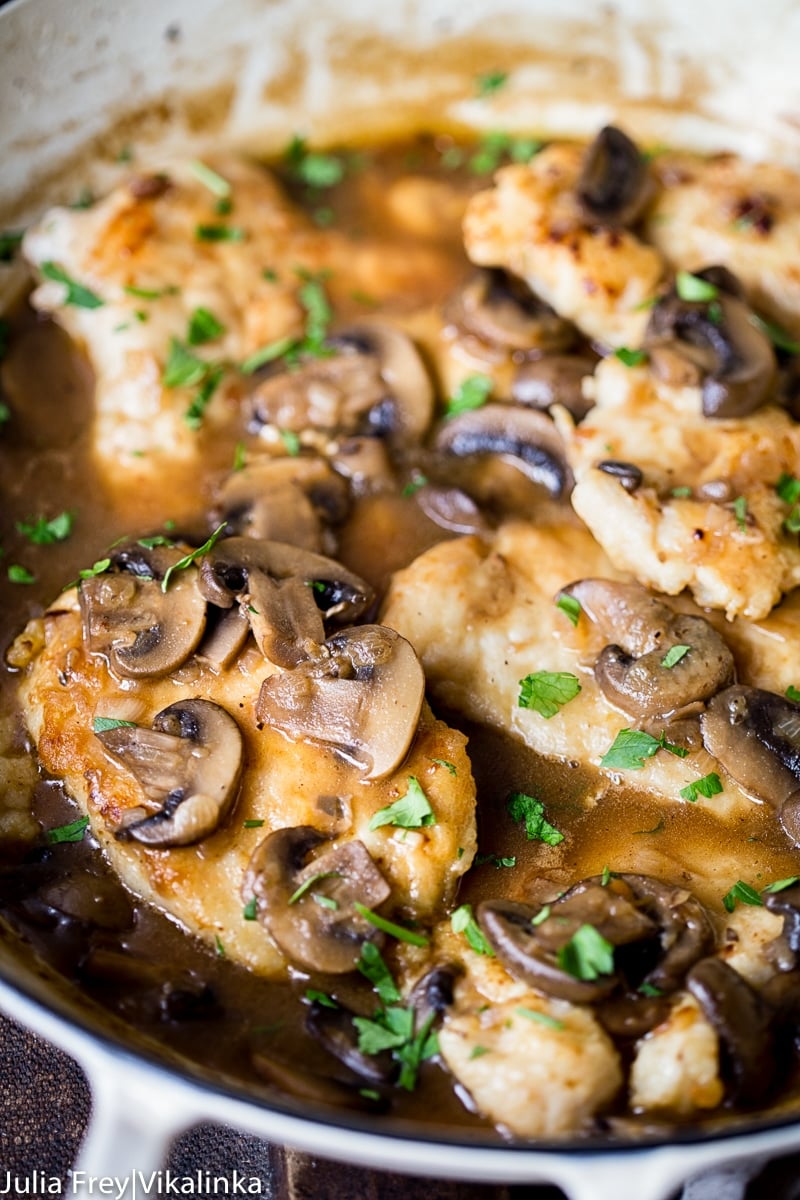 Best Chicken Marsala Classic Recipe Made Easy Vikalinka