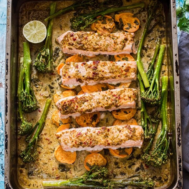 One-Pan Chilli Garlic Salmon - Vikalinka