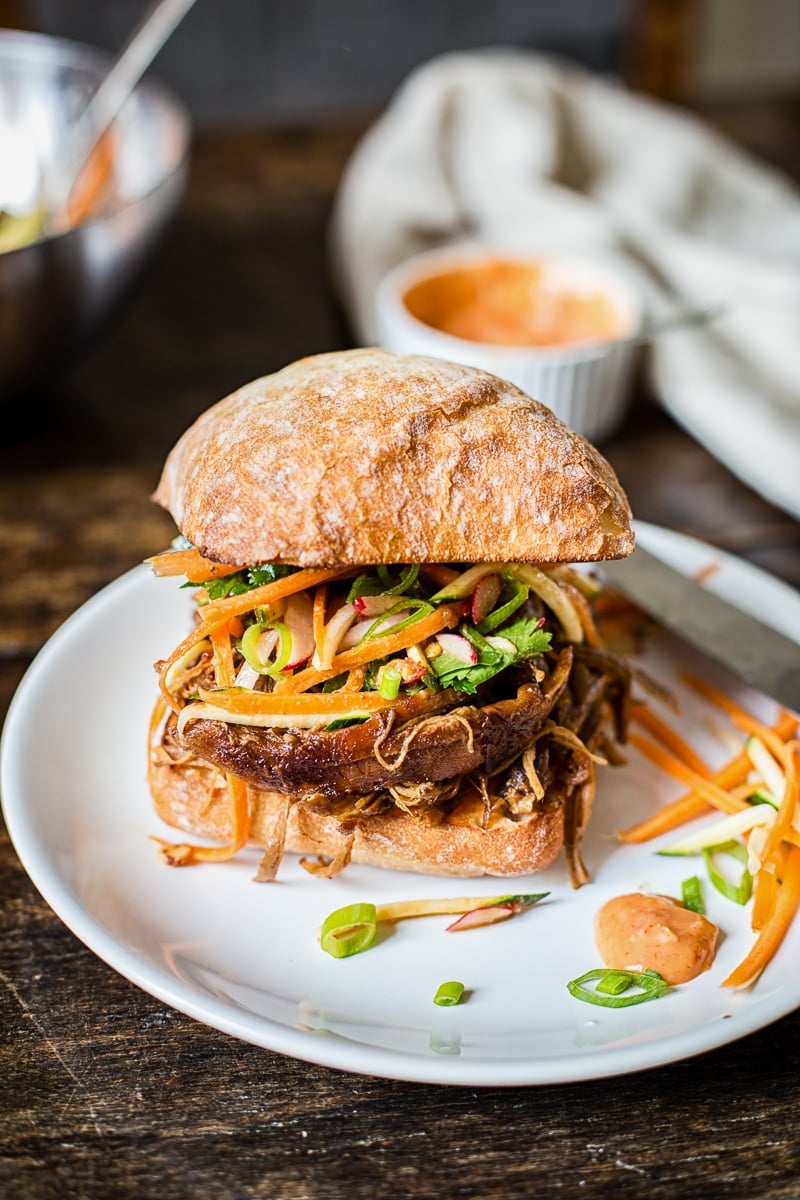 Asian pulled pork buns with carrot, zucchini and radish slaw