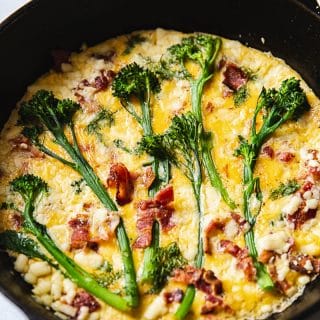 Broccoli Frittata with Aged Cheddar and Bacon #frittata #broccolifrittata