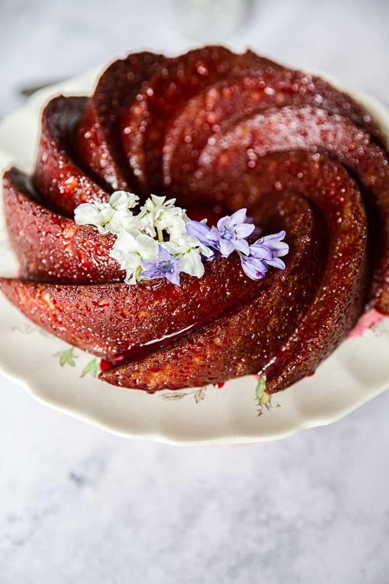 Lemon Ricotta Cake with Blackberry Glaze #lemoncake #bundtcake #blackberryglaze