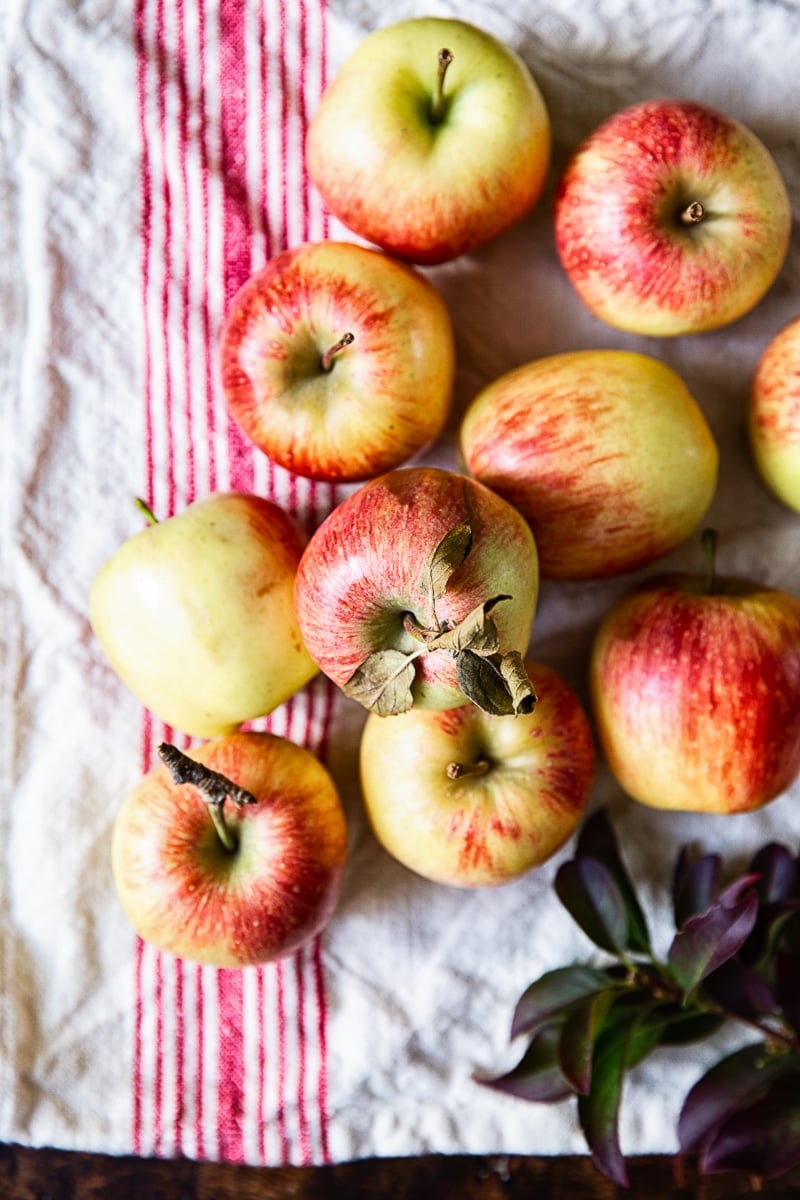 To down view of apples