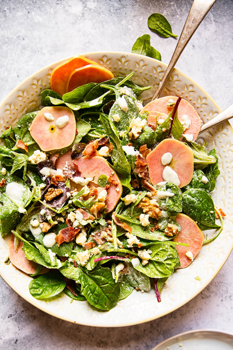 Apple Salad with Bacon, Walnuts and Blue Cheese