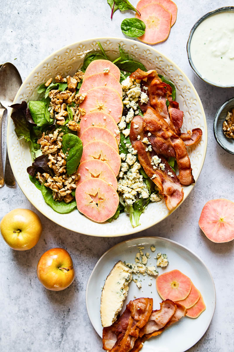 Apple Salad with Bacon, Walnuts and Blue Cheese