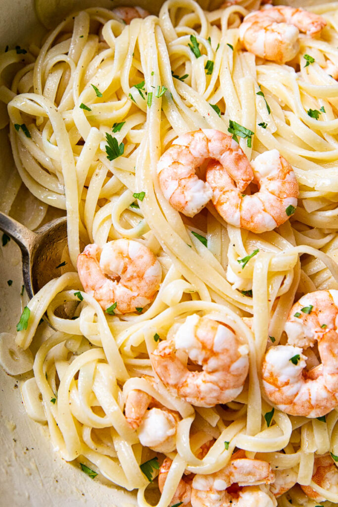 Shrimp Scampi Linguine - Vikalinka