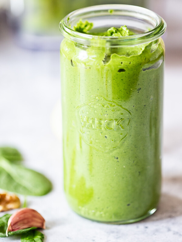 spinach pesto in mason jar