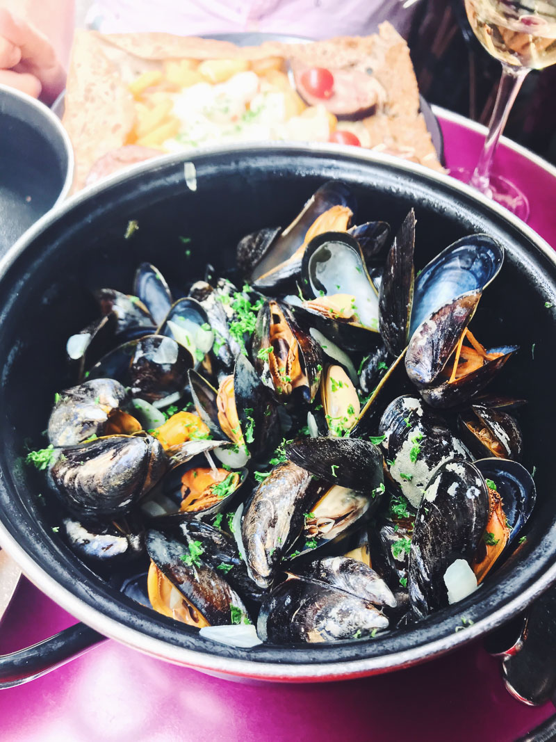 A lunch of mussels