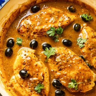 chicken breasts in lemon pepper sauce with black olives