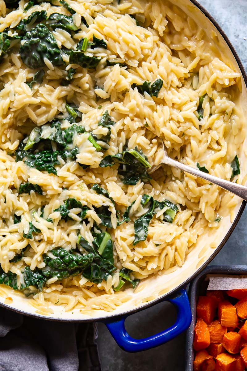Orzo pasta with kale 