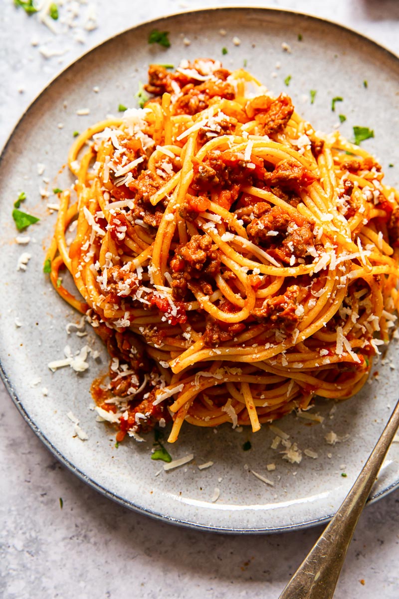 spaghetti with tomato meat sauce