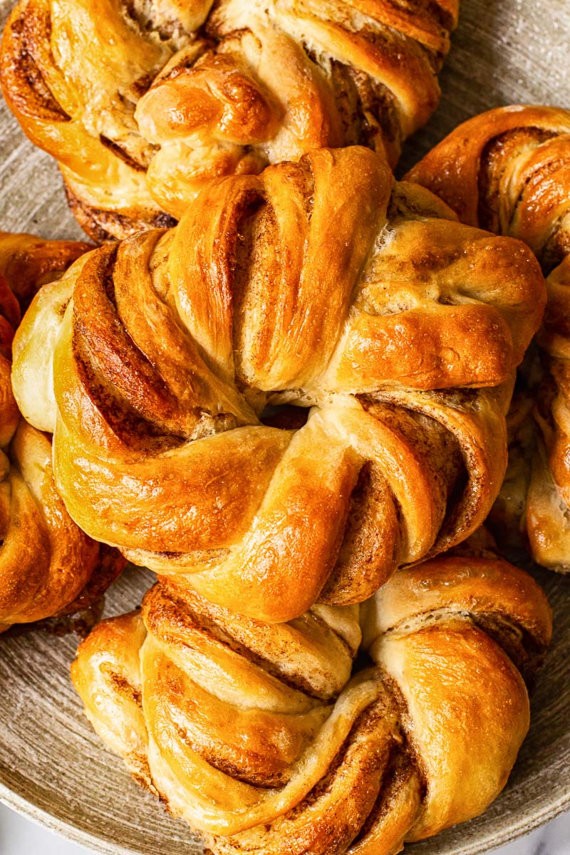 cinnamon knots closeup