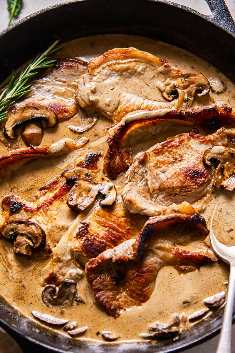 Pork Loin Steaks In Creamy Shallot And Mushrooms Sauce Video Vikalinka