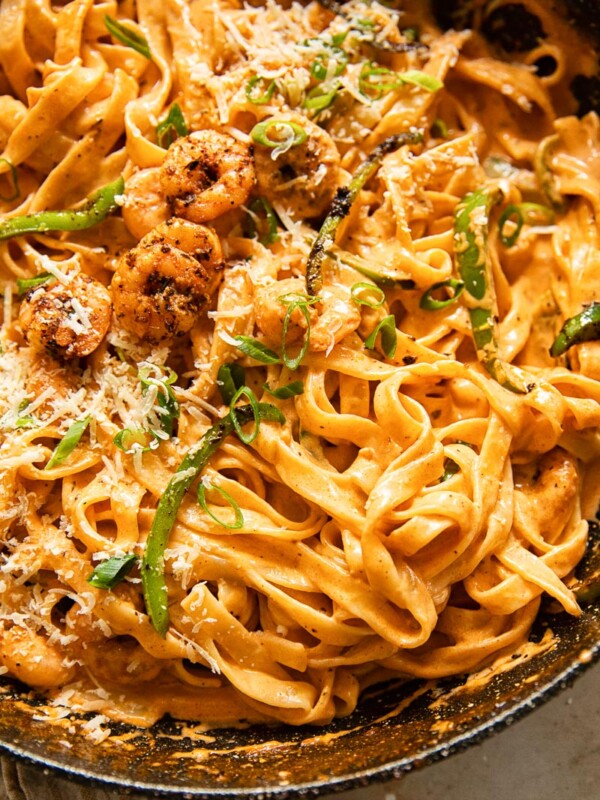 Cajun pasta with shrimp and green onions