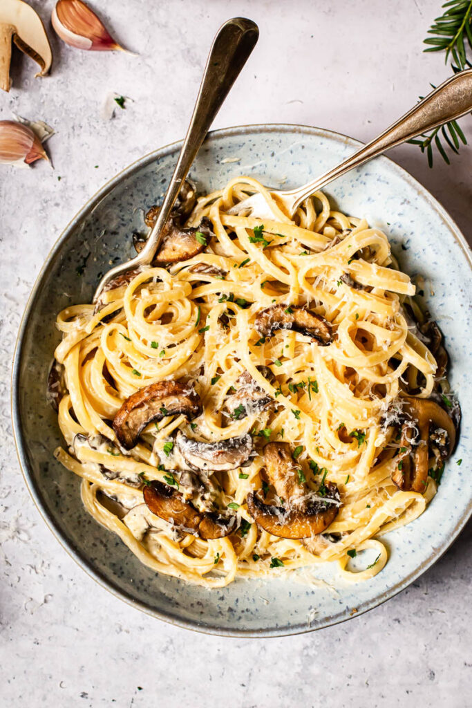 Creamy Tagliatelle with Bacon, Mushrooms and Truffle Oil - Vikalinka