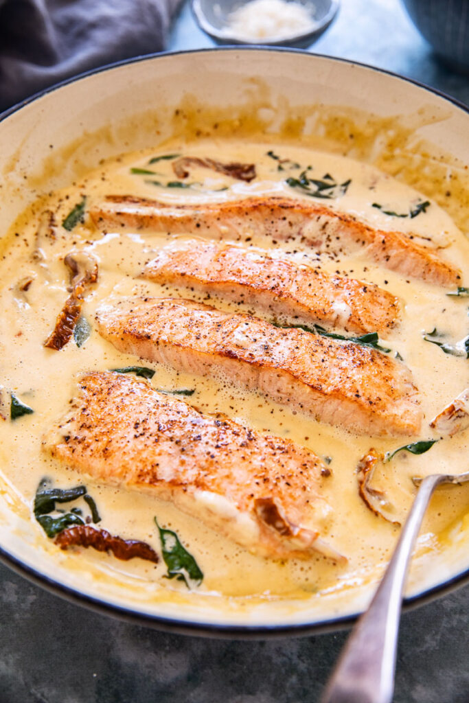 Tuscan Salmon with Parmesan Cream Sauce - Vikalinka