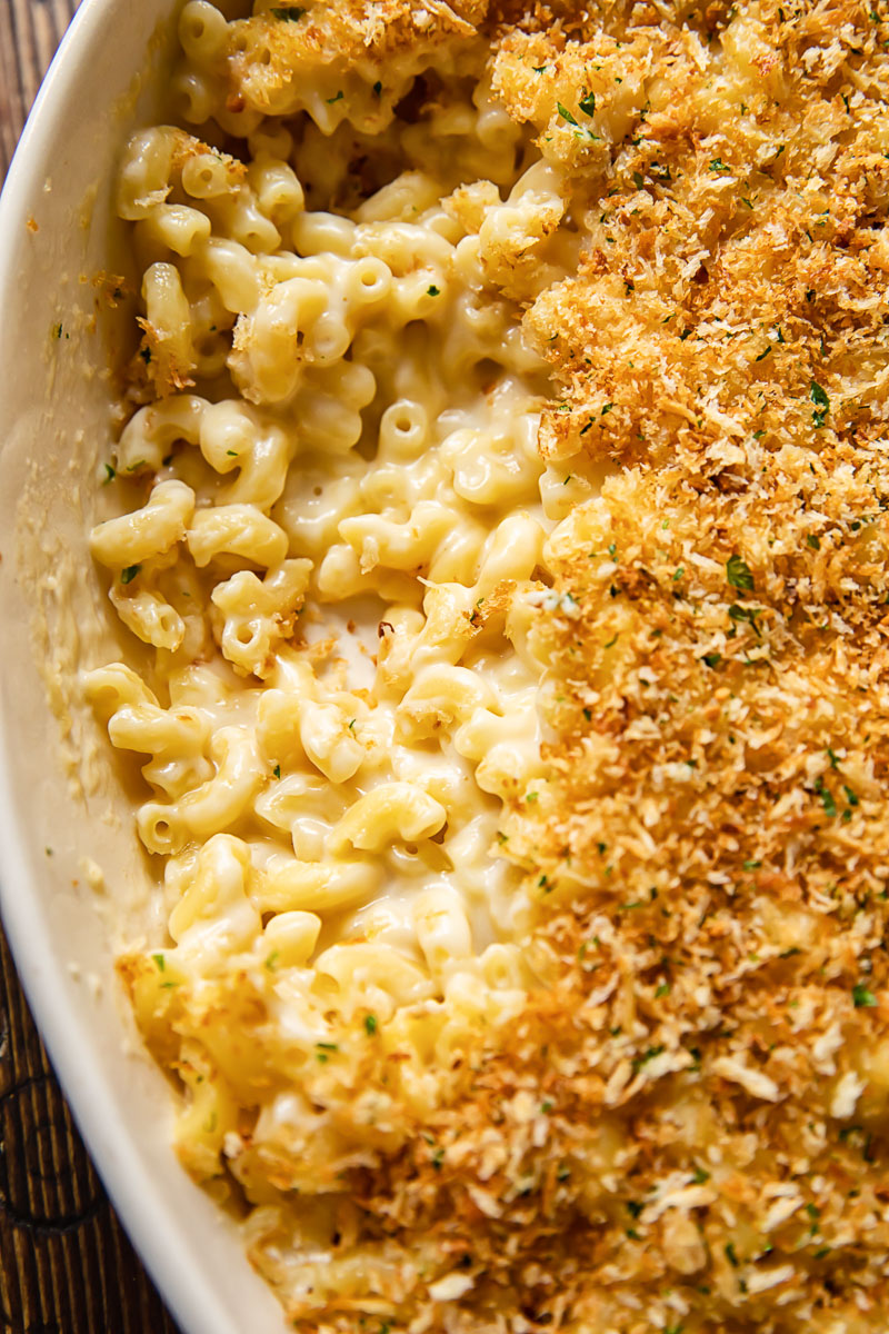 top down view of macaroni and cheese with breadcrumb topping