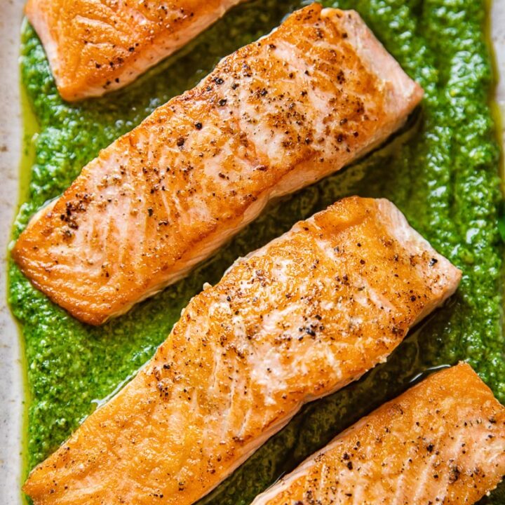 Salmon with Basil Pesto - Vikalinka