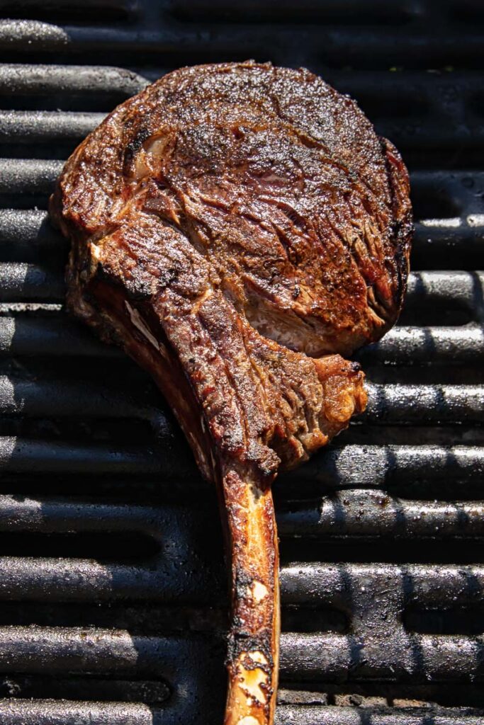 Grilled Tomahawk Steak with Herb Butter Vikalinka