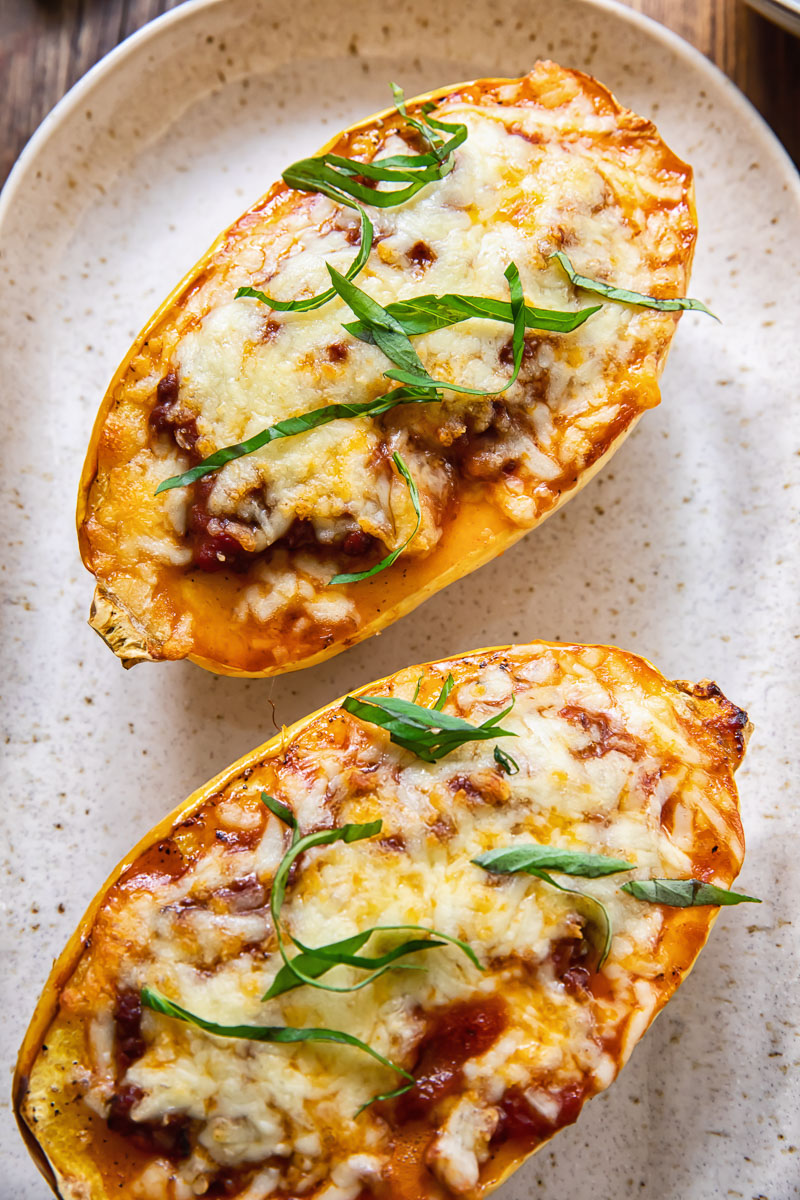 Spaghetti Squash Bolognese - Vikalinka