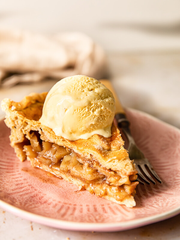Slice of apple pie with ice cream