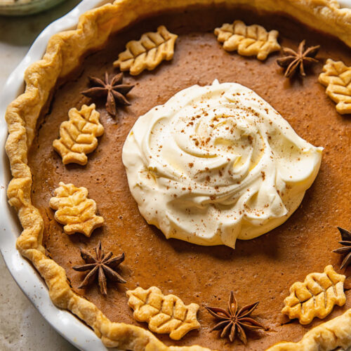 Classic Pumpkin Pie - Vikalinka