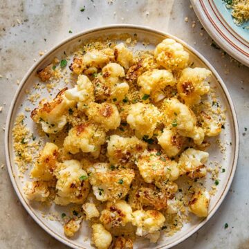 Top down of a plate of cauliflower florets