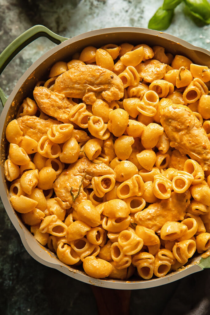 Tomato Cream Cheese Pasta with Chicken and Pancetta - Vikalinka