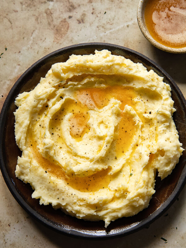 Top down of a plate of mashed potatoes