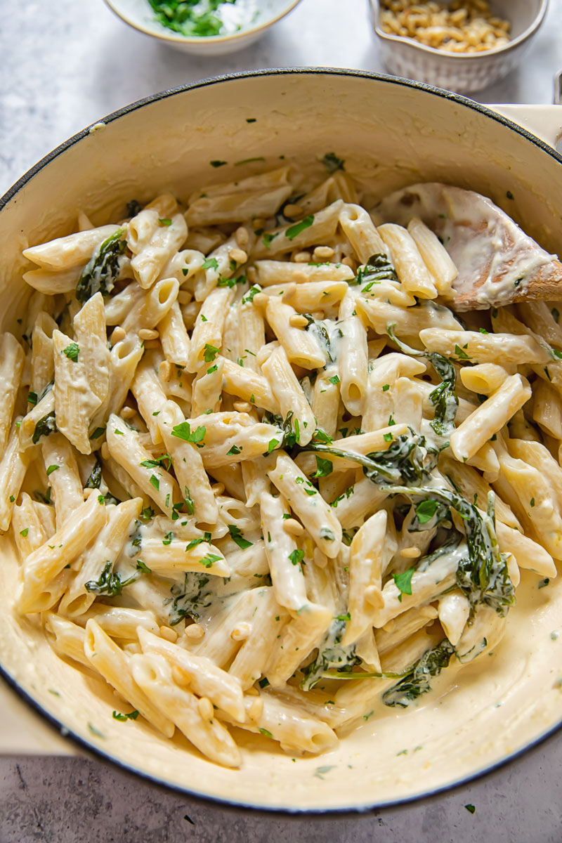 Goat Cheese Pasta with Spinach and Pine Nuts - Vikalinka