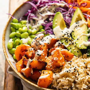 Side view of the buddha bowl