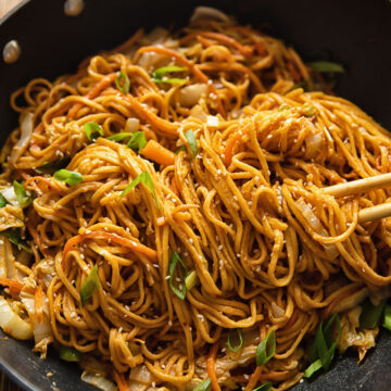 Spicy Peanut Noodles with Cabbage and Carrots - Vikalinka