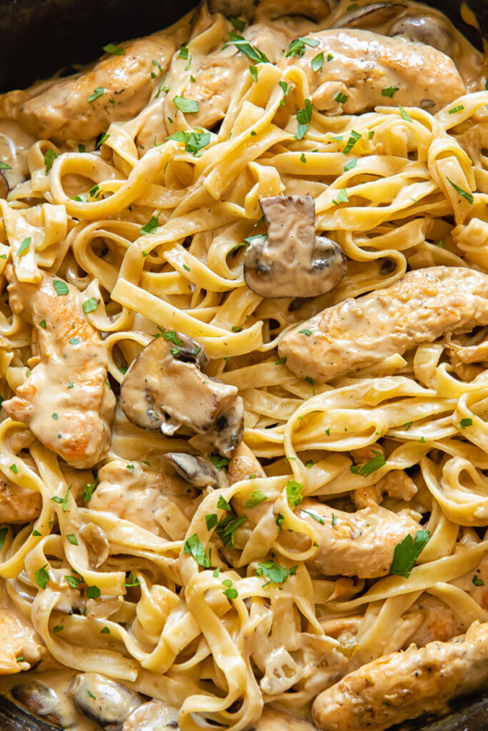 Chicken Marsala Fettuccine - Vikalinka