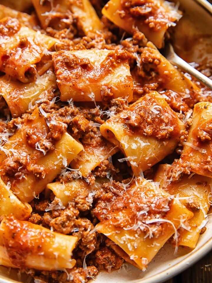 Beef Fillet with Easy Bearnaise Sauce (Tenderloin) - Vikalinka