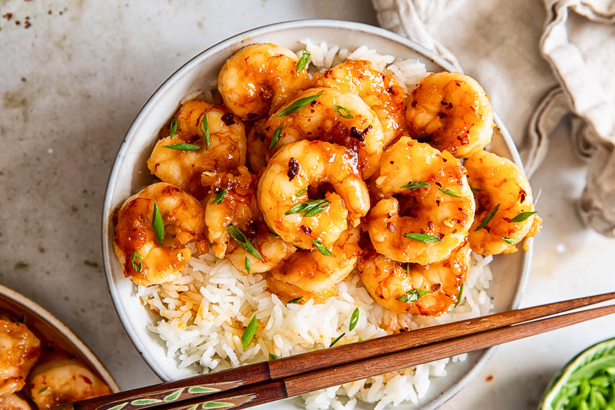 10-Minute Honey Garlic Shrimp - Vikalinka